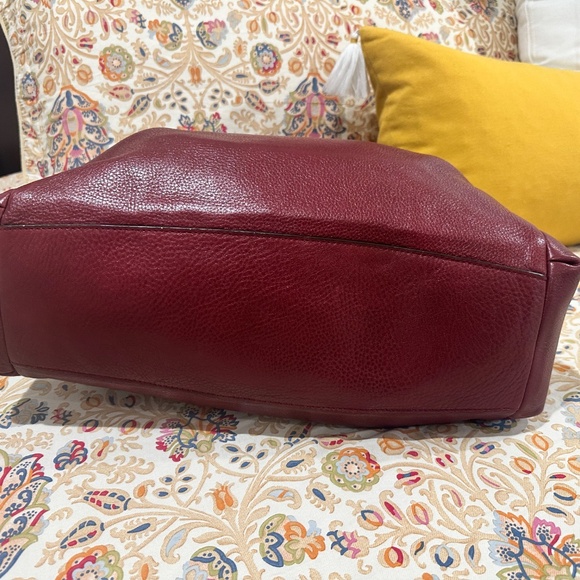 COACH MADISON PINNACLE LEATHER LARGE DRAWSTRING SHOULDER BAG 26343 - Picture 3 of 5